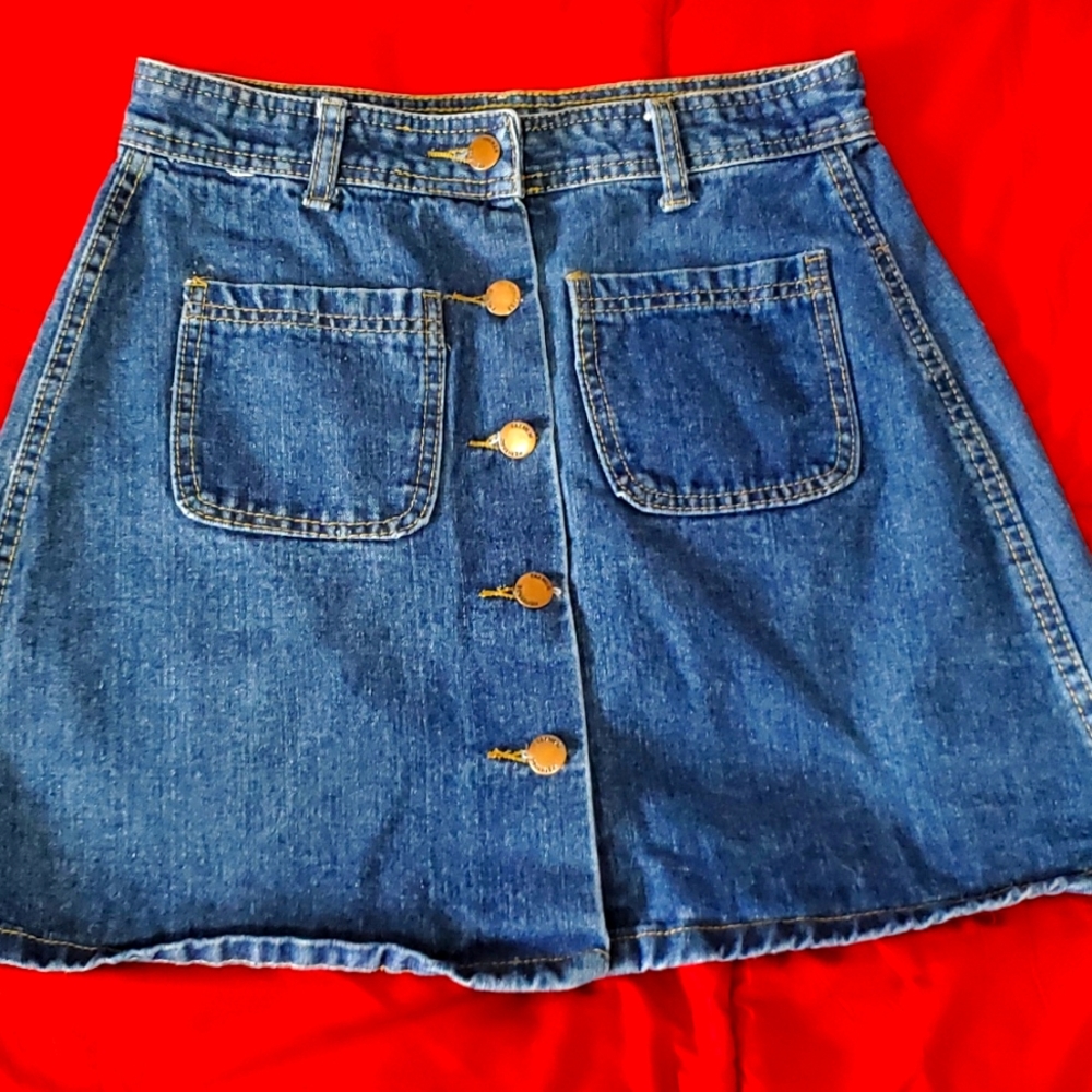 Denim skirt,size large